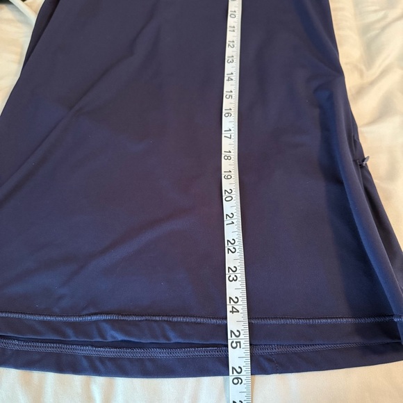 Athleta North Point Rashguard Women’s Size M Long Sleeve Zip Back Blue UPF 50+ - Picture 12 of 13